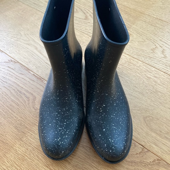 Melissa rain boots size 8. Black rubber speckled with white. - Picture 2 of 4